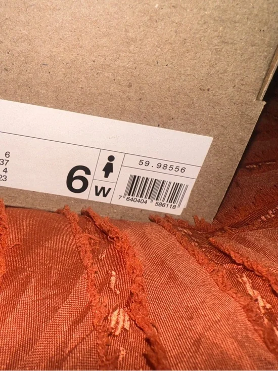 On Running Women’s Pink Cloud Athletic Sneakers - Picture 4 of 4